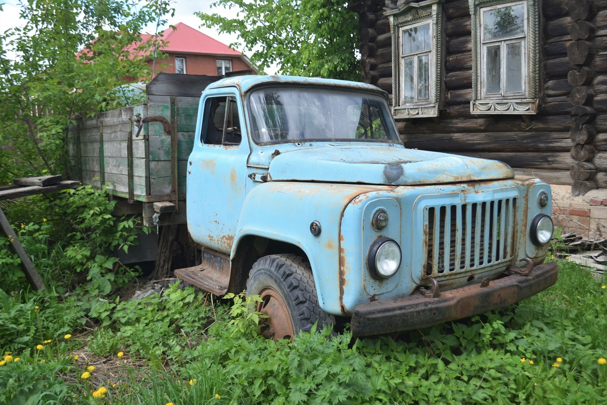 Удмуртия, № В 325 ВЕ 18 — ГАЗ-52-04
