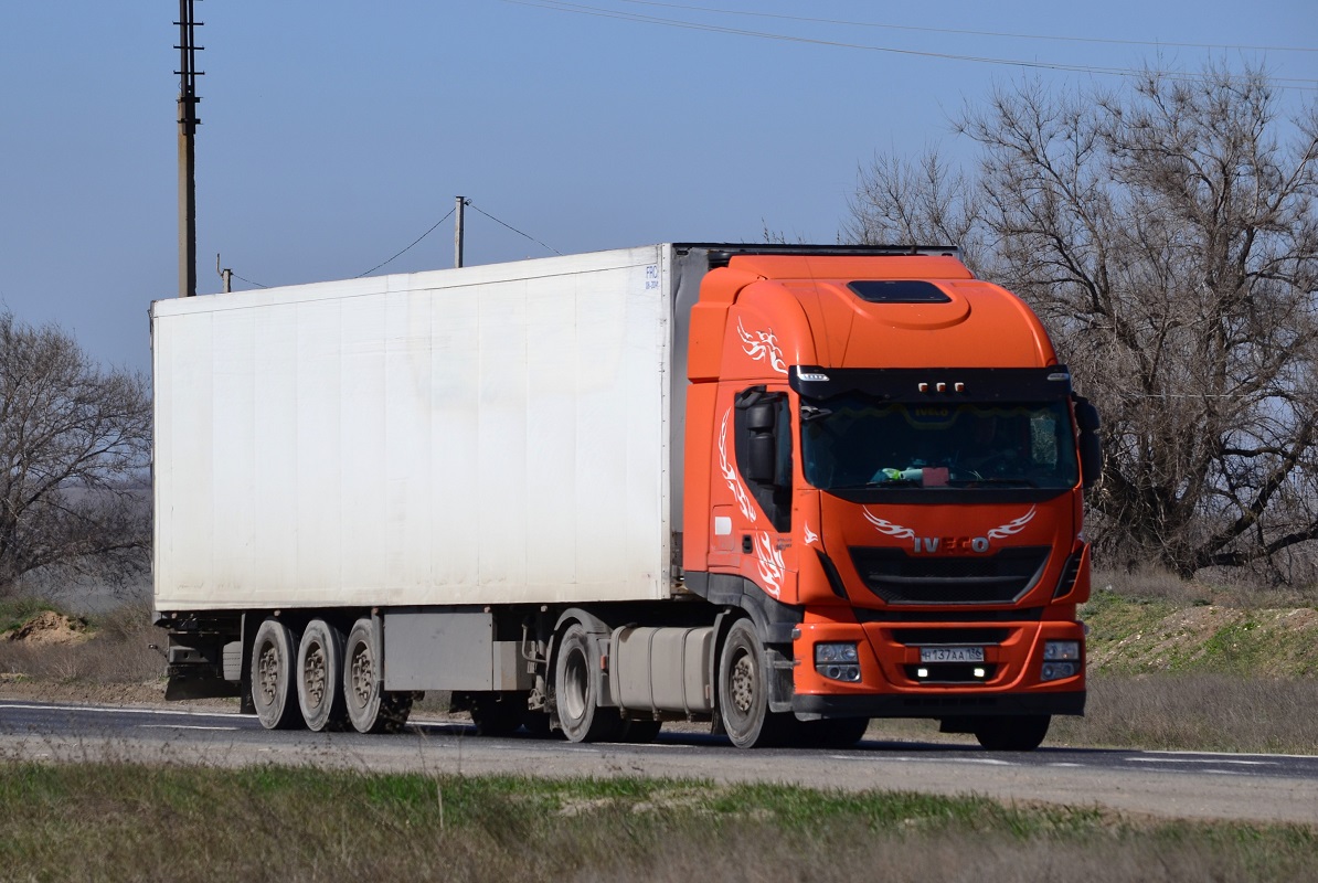 Воронежская область, № Н 137 АА 136 — IVECO Stralis ('2012) 460