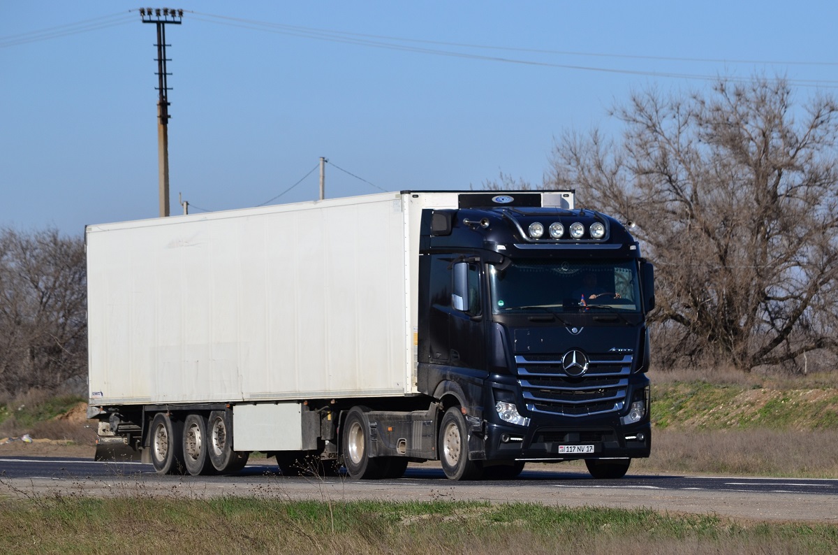 Армения, № 117 NV 17 — Mercedes-Benz Actros ('2011)