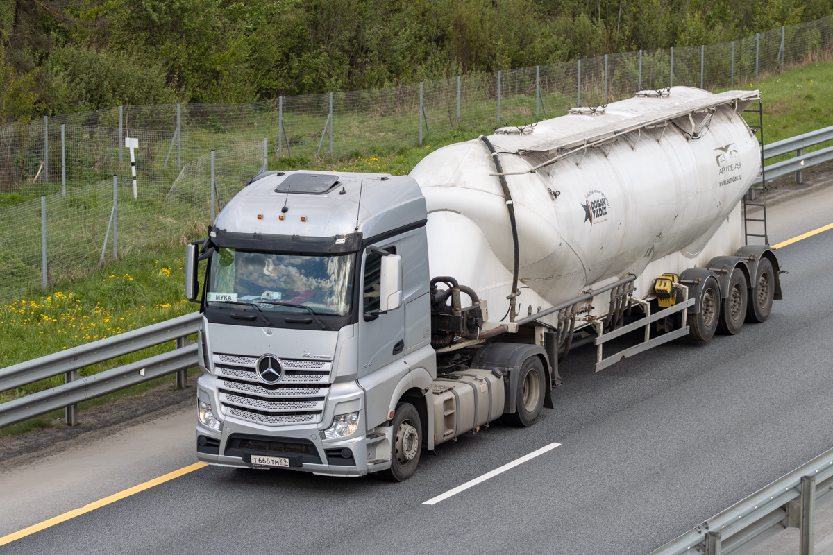 Тверская область, № Т 666 ТМ 69 — Mercedes-Benz Actros ('2018)