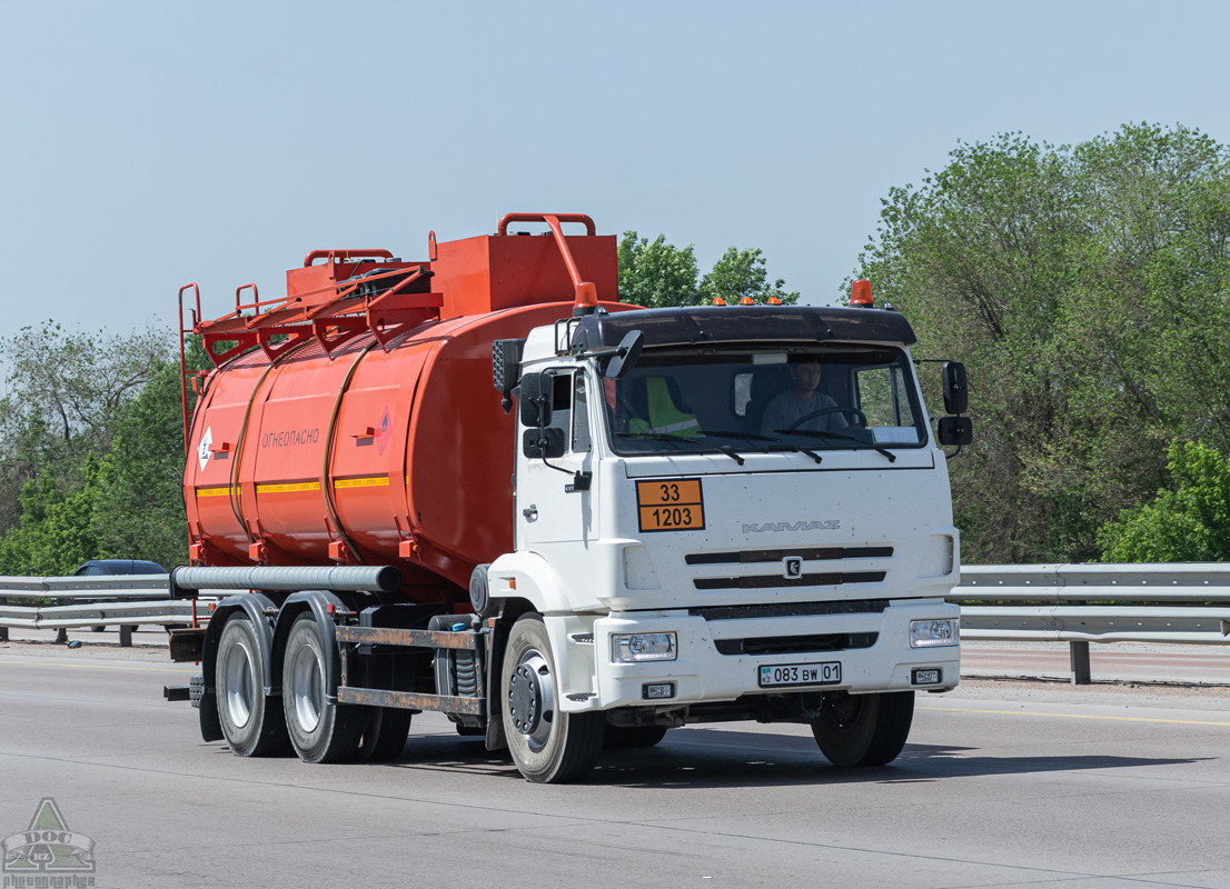 Астана, № 083 BW 01 — КамАЗ-65115 [XWC]