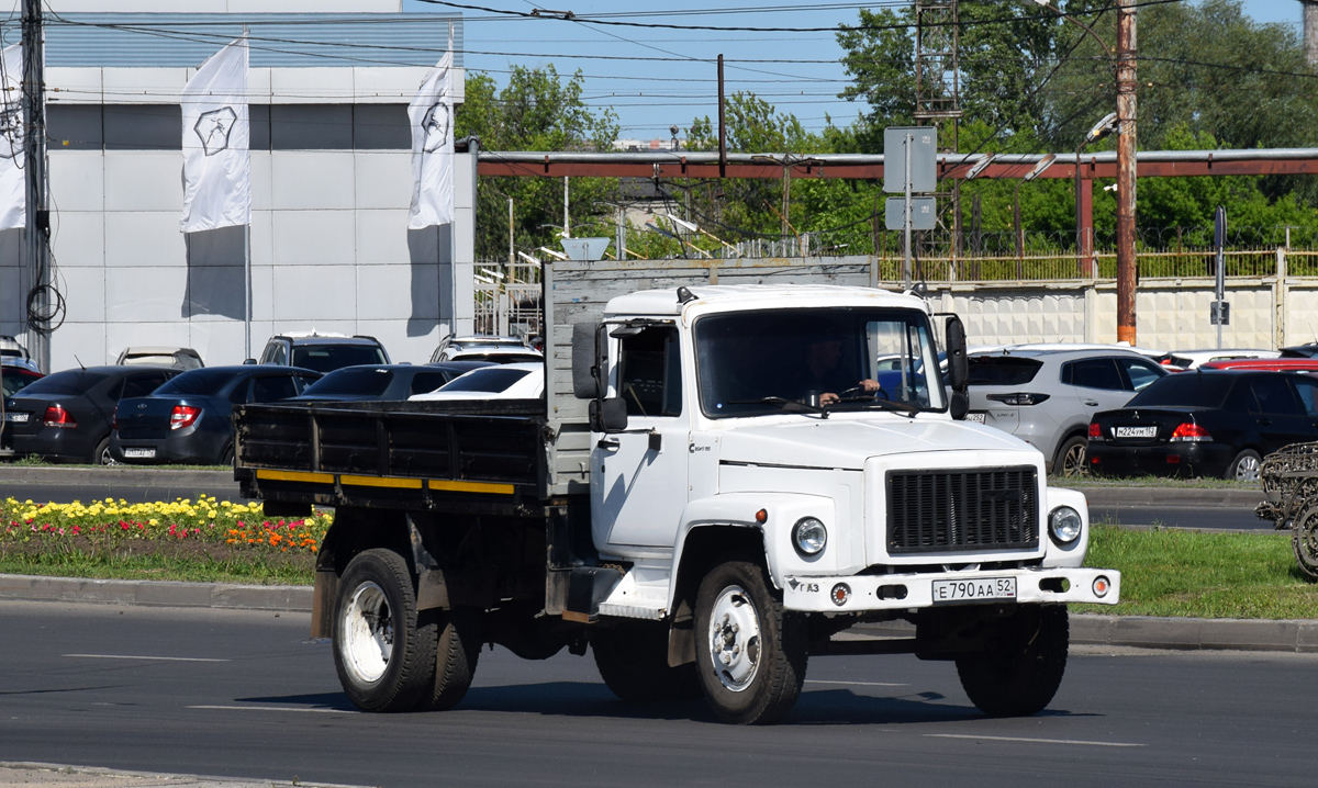 Нижегородская область, № Е 790 АА 52 — ГАЗ-3307
