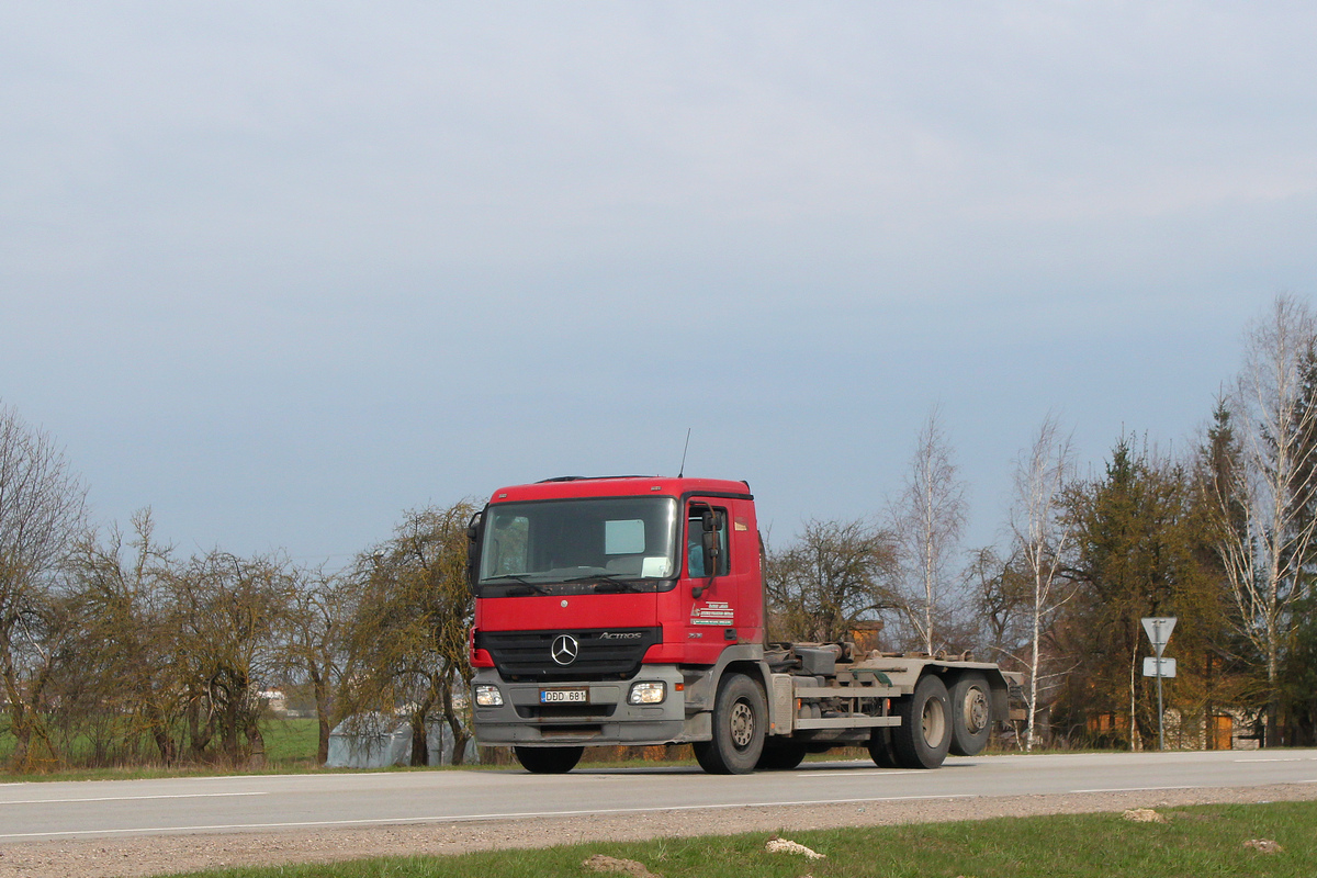 Литва, № DDD 681 — Mercedes-Benz Actros ('2003) 2536