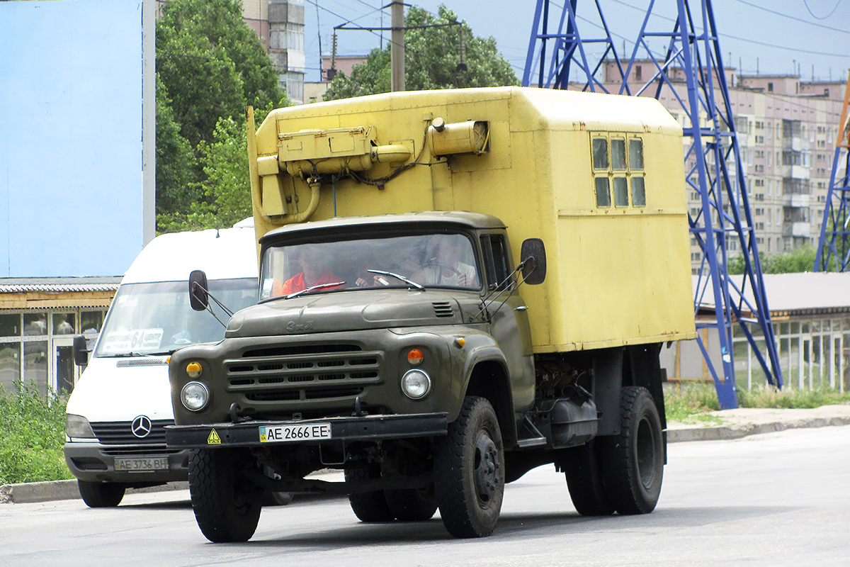 Днепропетровская область, № АЕ 2666 ЕЕ — ЗИЛ-431412