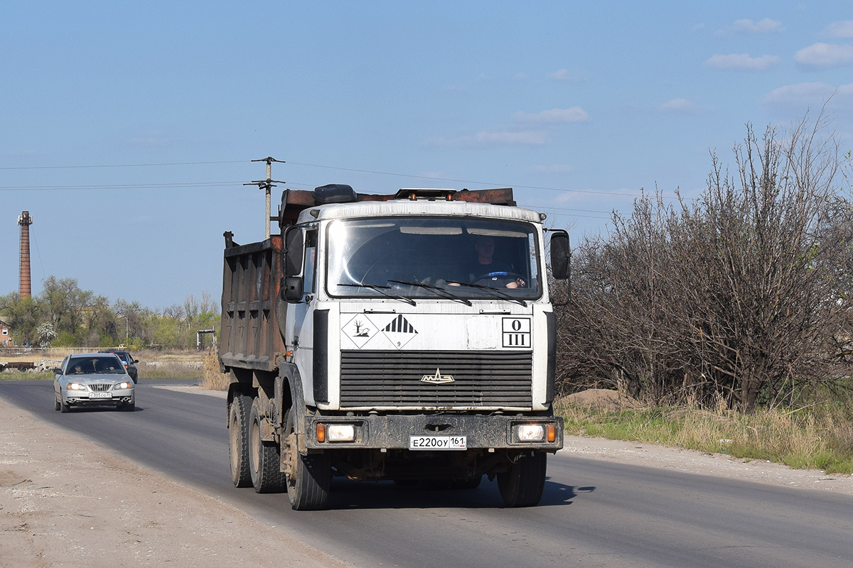 Волгоградская область, № Е 220 ОУ 161 — МАЗ-551605 Волгоградская область, № Е 220 ОУ 161 — МАЗ-551605