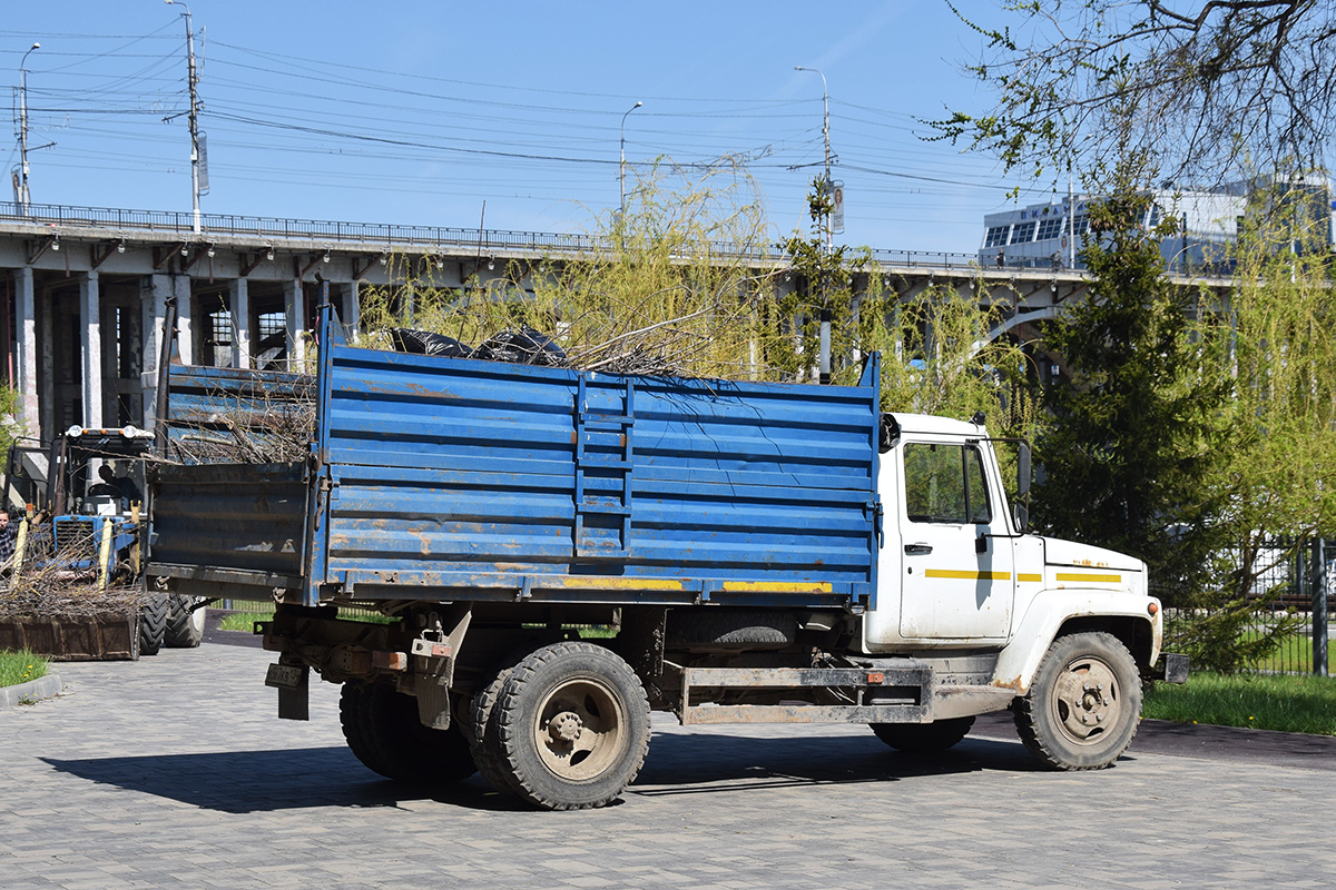 Волгоградская область, № В 567 КВ 134 — ГАЗ-3309