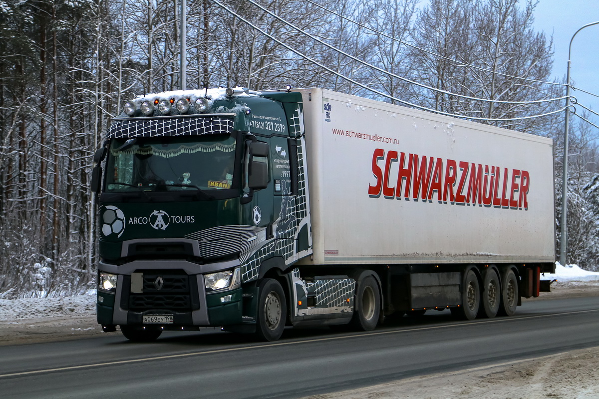 Санкт-Петербург, № А 069 ЕУ 198 — Renault T-Series ('2013); Renault T-Series ('2013) "Goleador" (Ленинградская область)