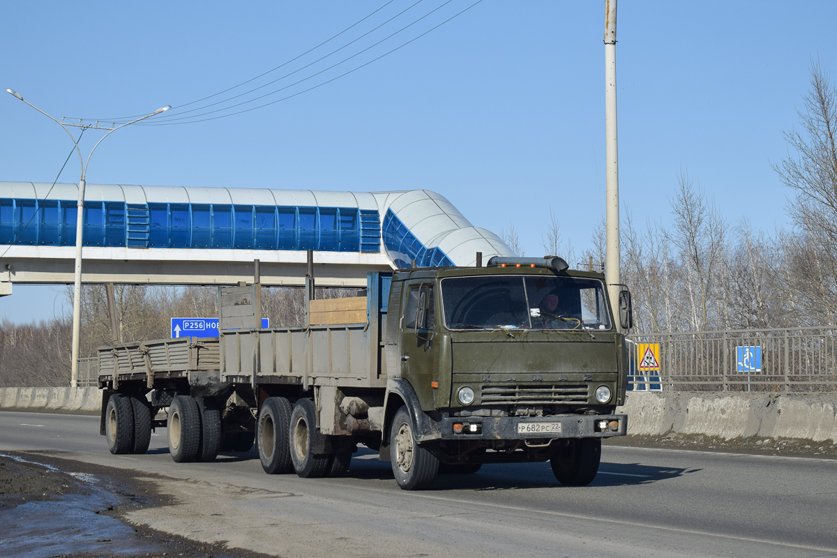 Алтайский край, № Р 682 РС 22 — КамАЗ-53212