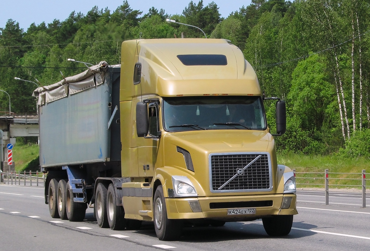 Алтайский край, № К 424 ЕХ 122 — Volvo VN (Общая модель) Алтайский край, № К 424 ЕХ 122 — Volvo VN (Общая модель)