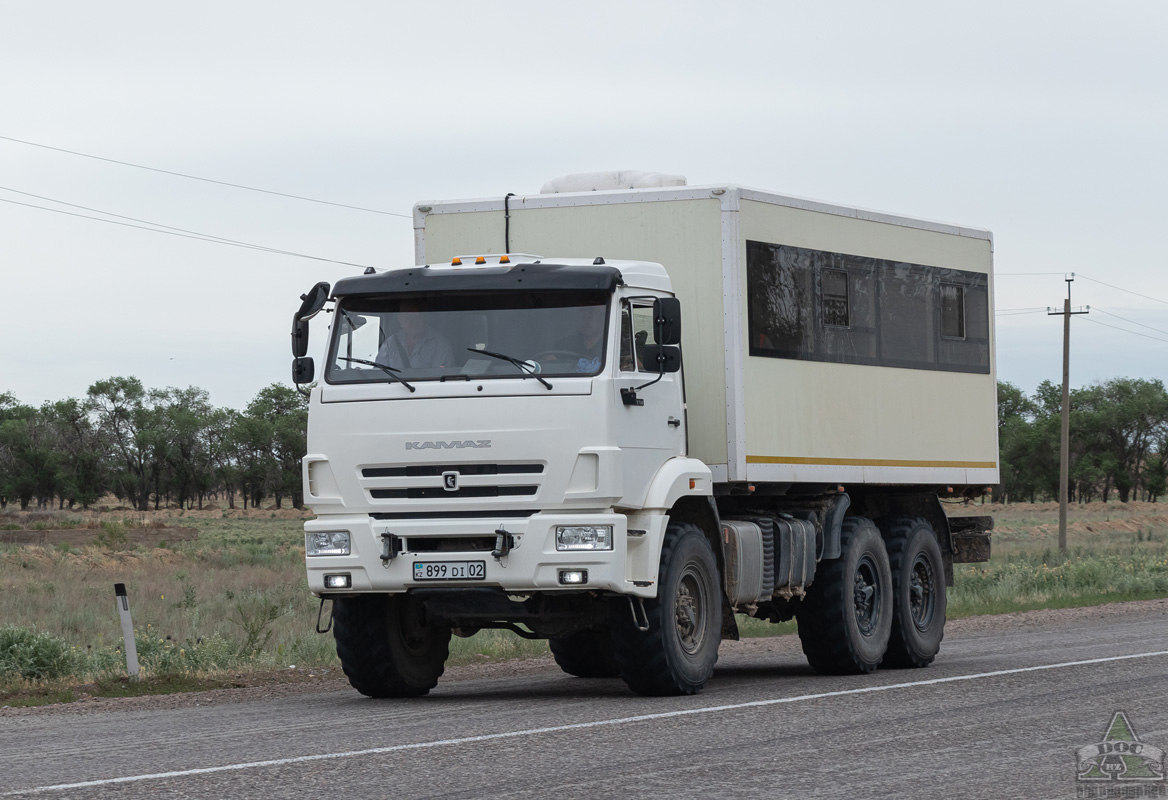 Алматы, № 899 DI 02 — КамАЗ-43118 [XWC]
